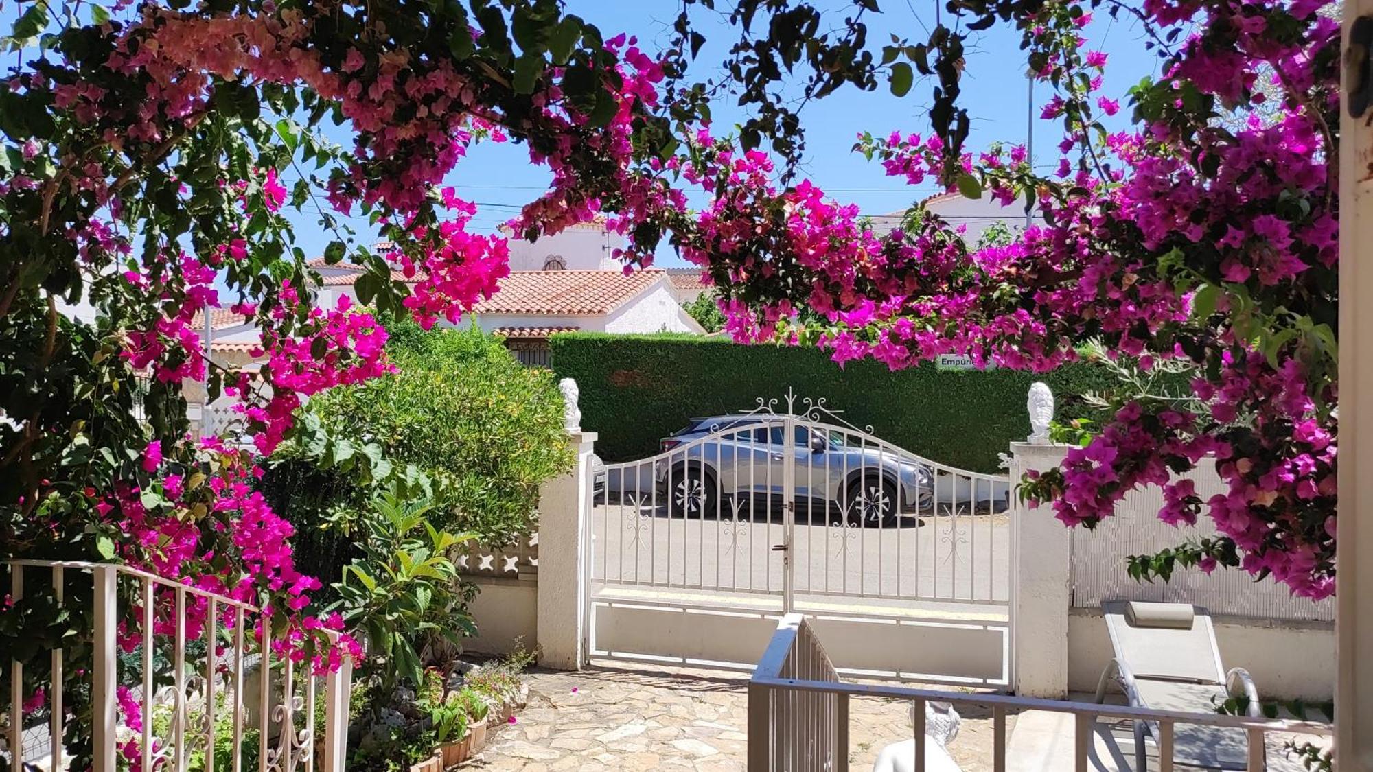 Leones Villa Empuriabrava Bagian luar foto